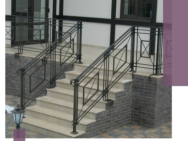 Перила для крыльца в Челябинске — монтаж, изготовление и установка