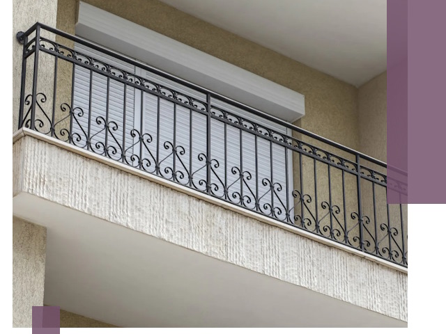 Балконные ограждения из металла и стекла в Челябинске для домов