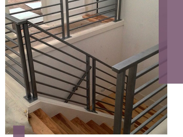 Изготовление поручней из металла и дерева в Челябинске